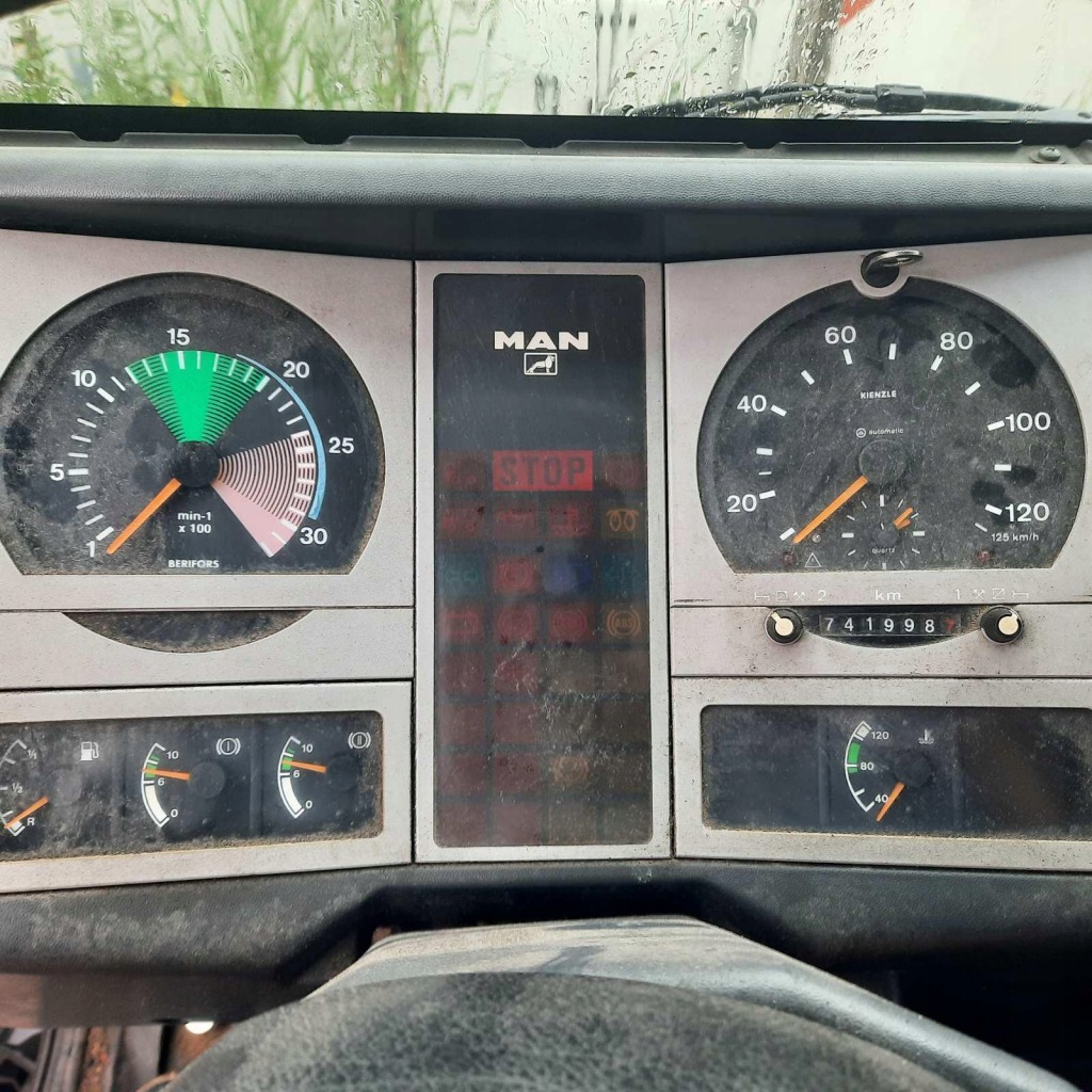 Truck - man le8.180 впуск воздуха к кабины 2005 4.5l 81619500246 81.6195 Киев