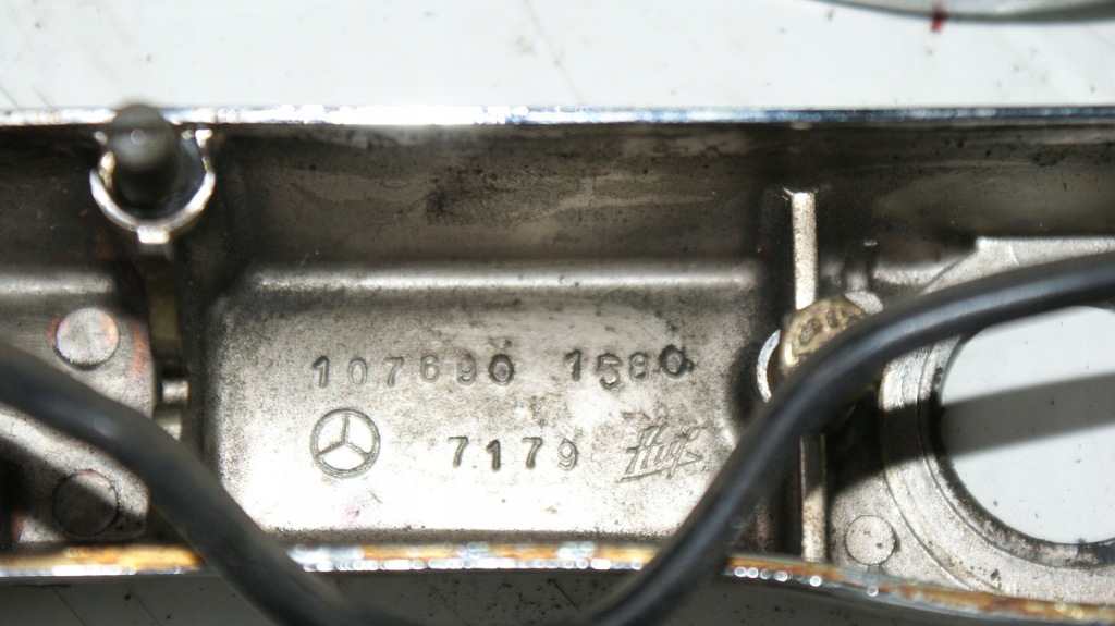 Mercedes r107 sl slc молдинг хром під  кришка багажника задній задня 1076901580 Київ