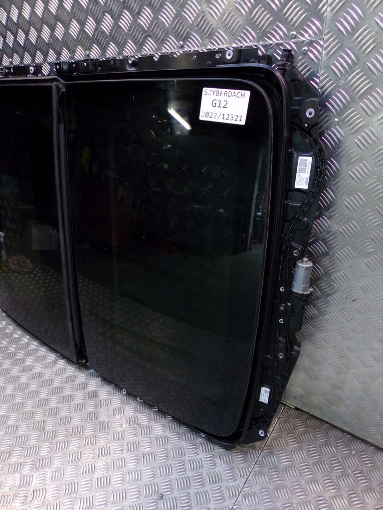 фото №7, Bmw 7 g12 люк 7409145 панорама