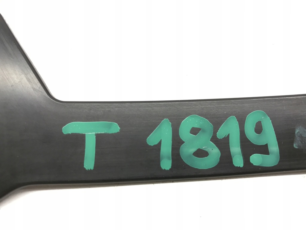 фото №8, Audi a1 8x напрямна кронштейн бампера правий перед 8xa807084