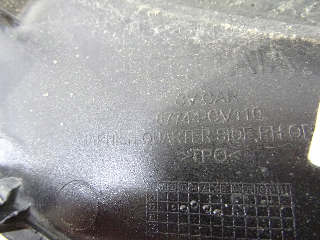 фото №8, Kia ev6 22- молдинг крыла правый задняя 87744-cv110