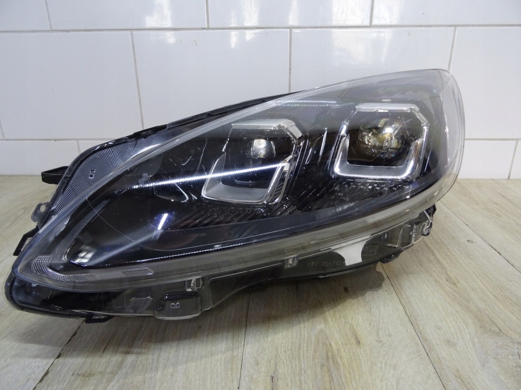 Купить Фара левая ford kuga mk3 full led lv4b-13e017-al