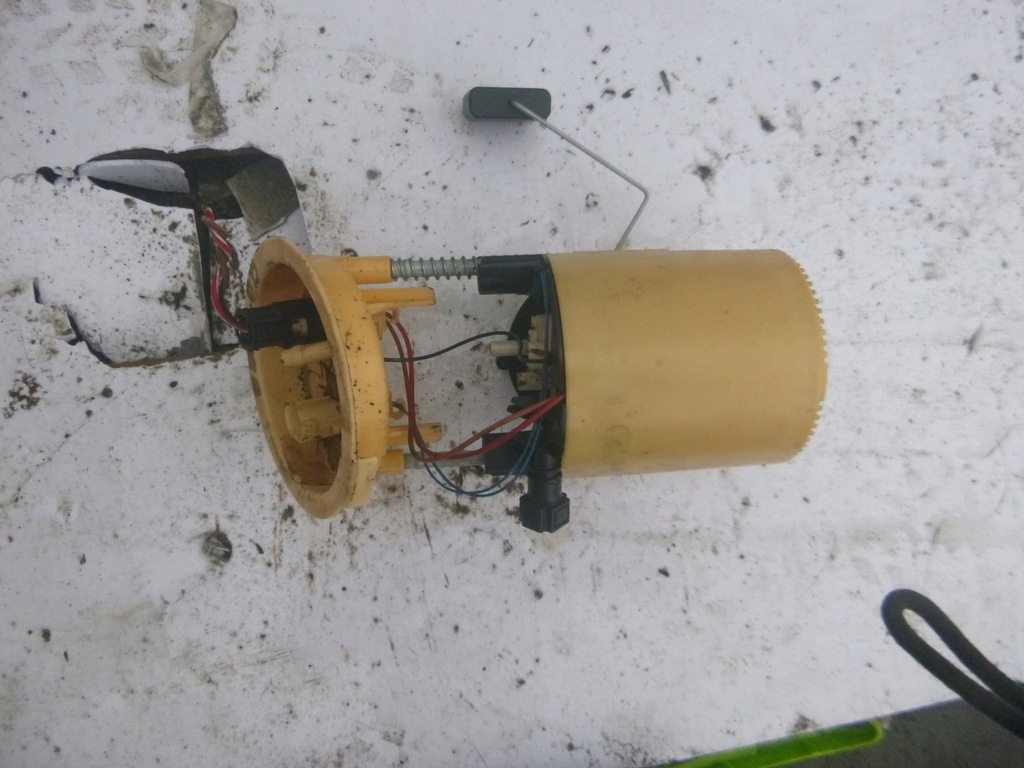 фото №1, Насос пального bmw 3 e90 e91 2011 7190943