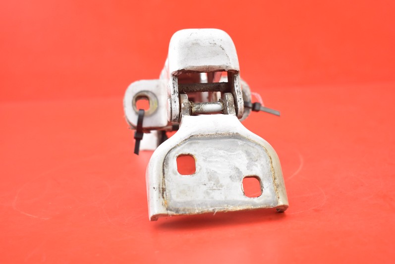 фото №5, Петля петли дверь правый перед nissan primastar 1 i 02-06