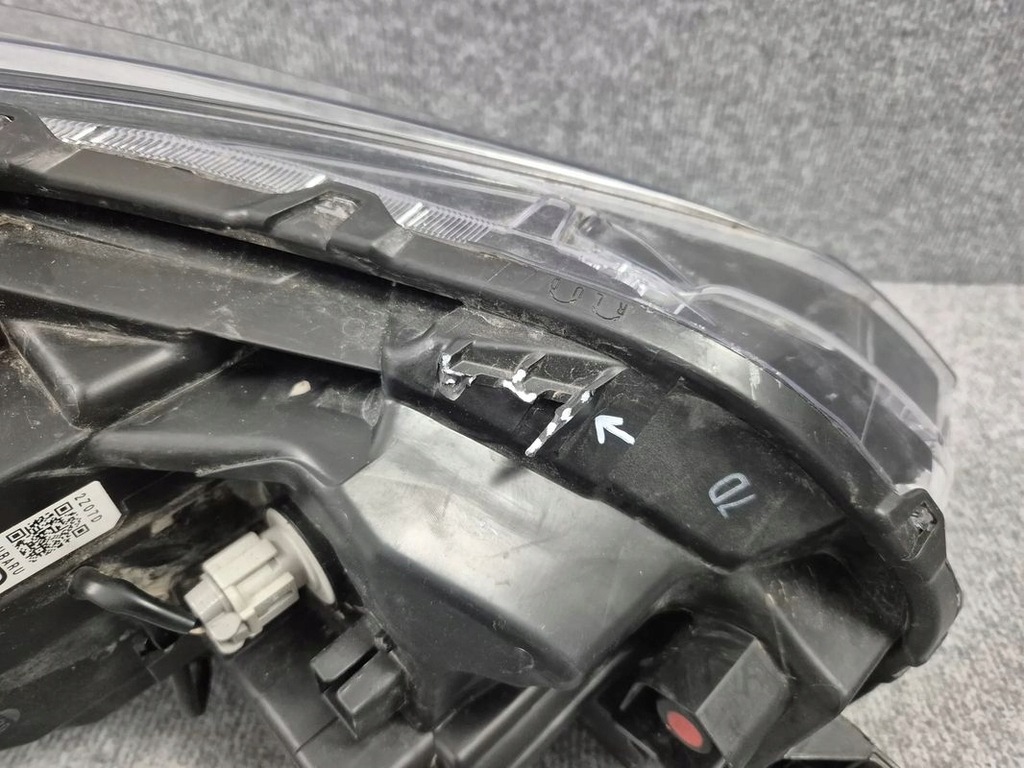 фото №7, Фары / лампы передние комплект p+l - subaru xv ii impreza iv full led