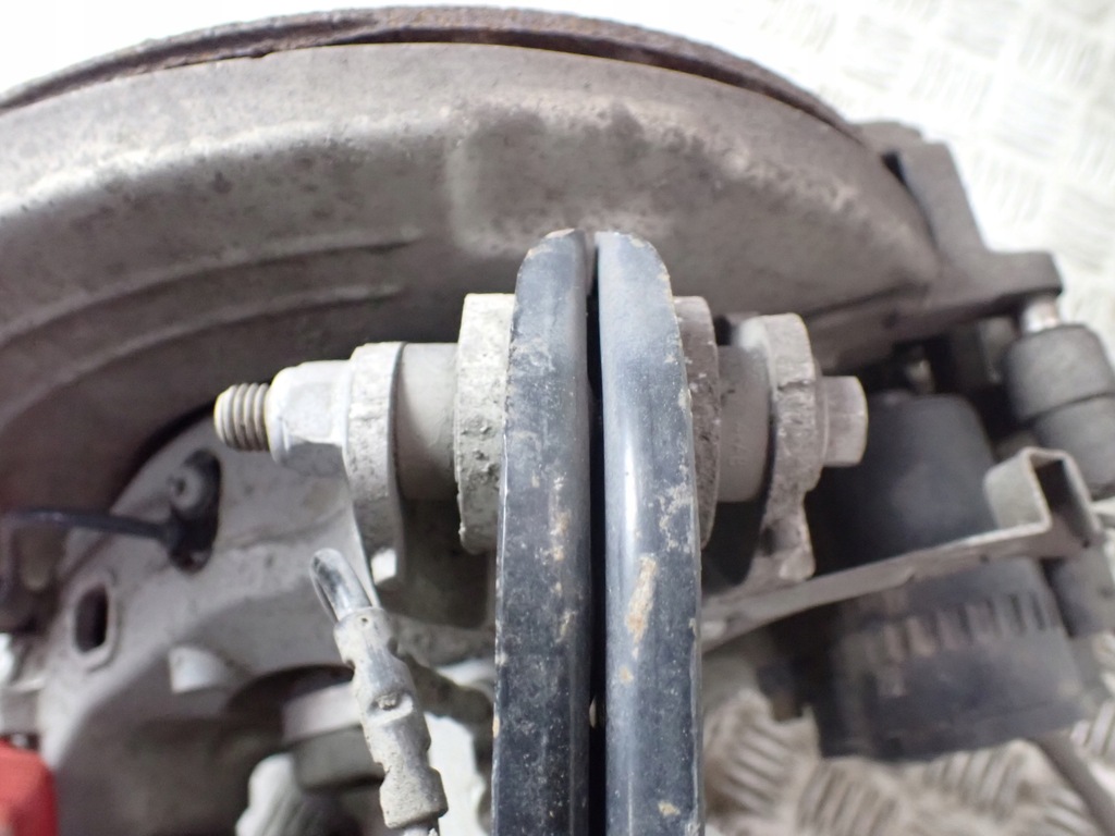 фото №6, Поворотний кулак диск супорт важіль правий задня jaguar f-pace x761 2.0 16r 12225