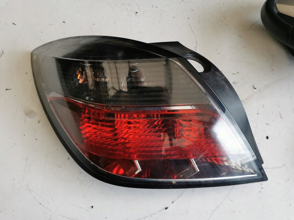 фото №1, Astra h gtc 3d лампа комплектна ліва eu 04-2010