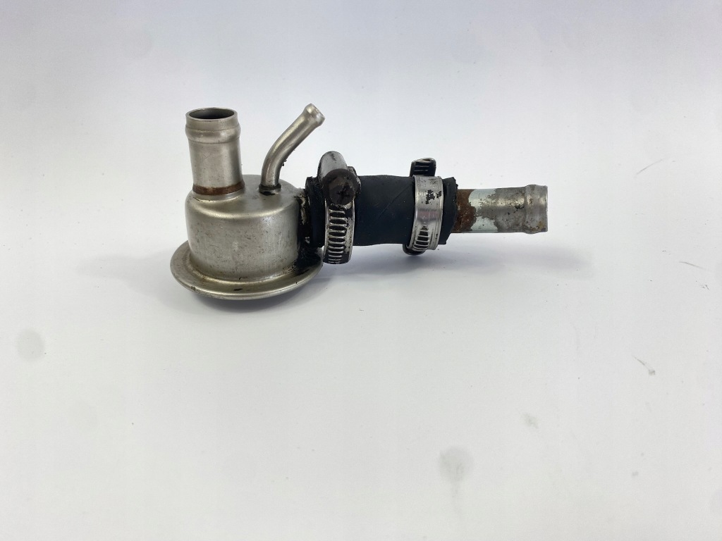 Купить Гаситель давления впрыска топлива mercedes r107 w123 0004760016 0280161010