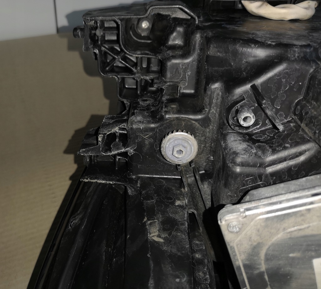 фото №7, Mazda 3 iv bp лампа full led правая перед передняя 9 pin