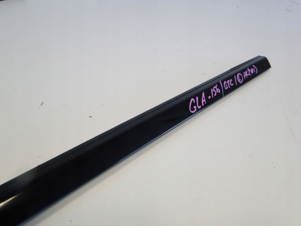 фото №4, Mercedes gla x156 молдинг дверь передние правое amg