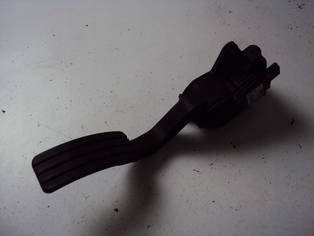 фото №1, Педаль газа renault laguna iii coupe 2.0 dci 08 r