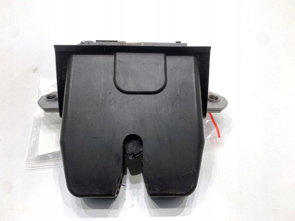 Купить Замок крышки задний  ford focus 3 универсал 8m51-r442a66-dc