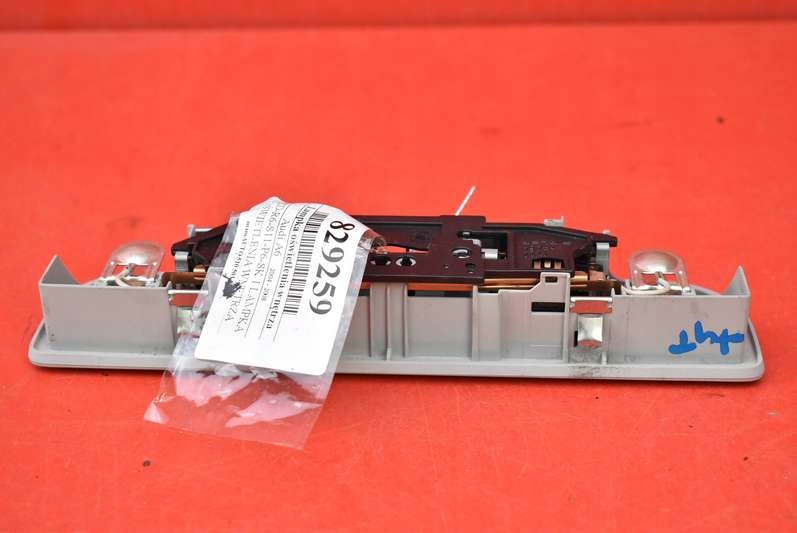 фото №4, Лампа освещение салона задняя 4l0947111b audi a6 c6 04-08