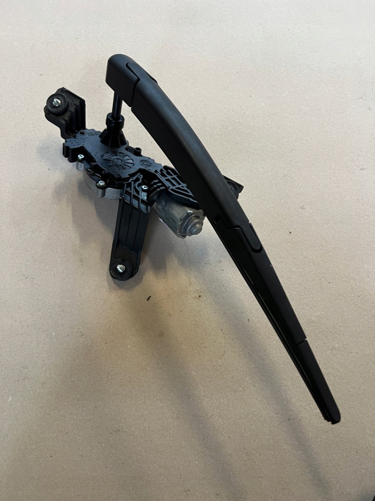 фото №7, Hyundai i30 iii kombi 17- моторчик дворники задняя рычаг