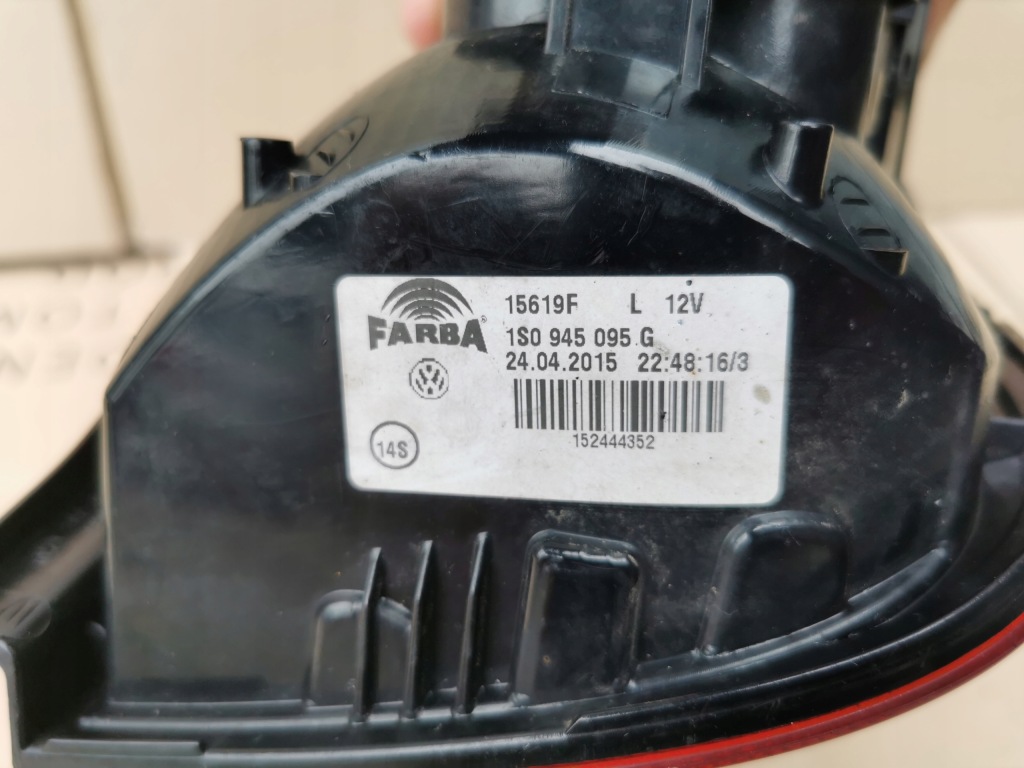 фото №9, Vw up 1s0 11-16 лампа задняя левая 1s0945095g