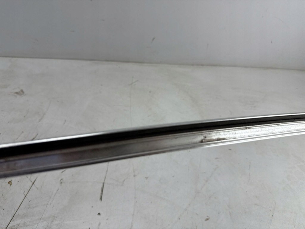 фото №16, Audi a6 c7 2015 молдинг дахова