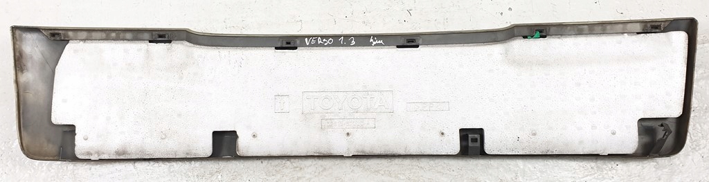 фото №4, Молдинг накладка крышки задняя 583 toyota yaris verso