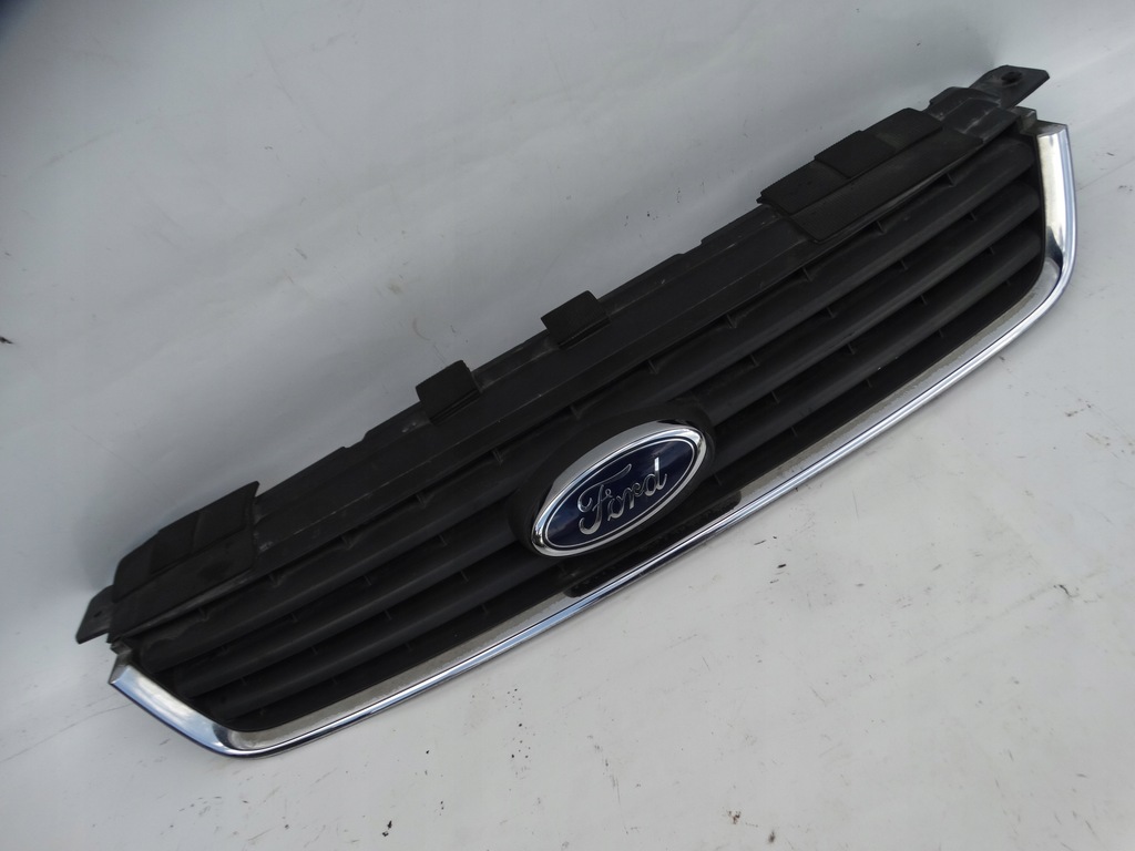 фото №1, Решётка радиатора решётка радиатора бампера ford kuga mk1