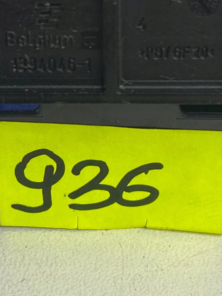 Штекер колодка радіо volkswagen passat b7 mid європа  up3 f Недорого