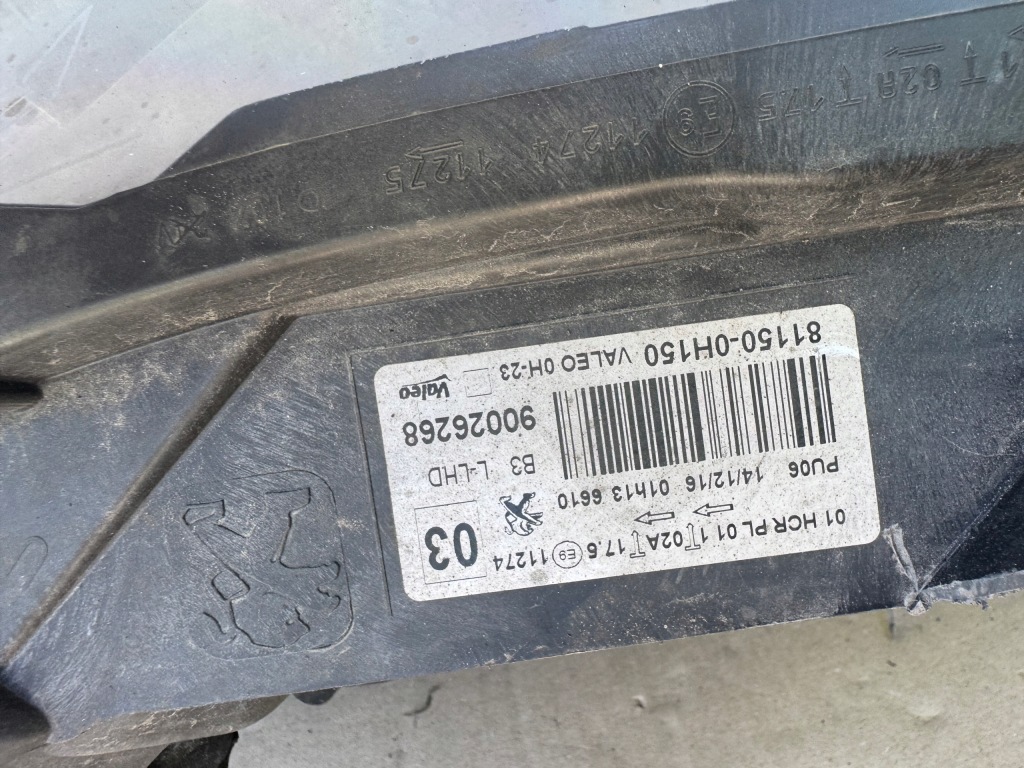 Купити Peugeot 108 - лампа ліва перед передня 81150-0h150