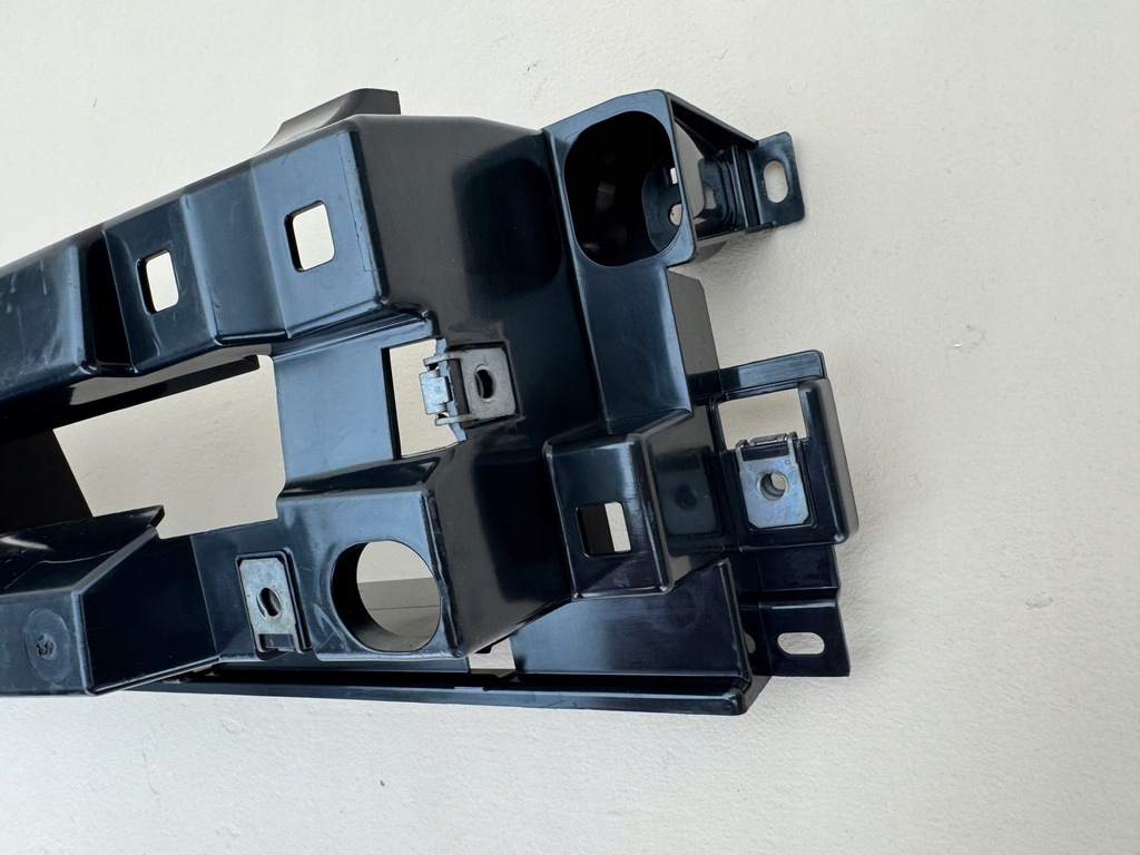 фото №8, Land rover defender 20r- кронштейн кронштейн бампера перед передний l8b2-17a793