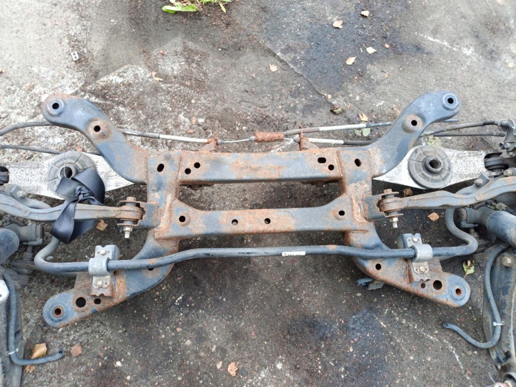 фото №4, Opel insignia a kombi балка підвіска задня kpl