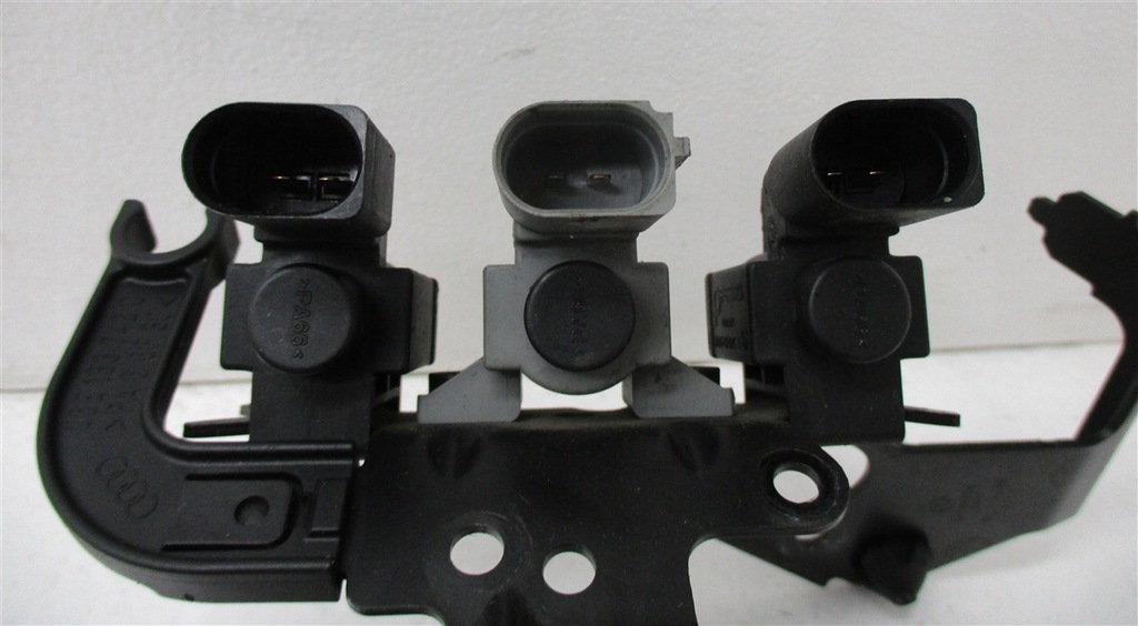 фото №8, Клапаны вакуумa audi 3.0 tfsi cak 079906283b