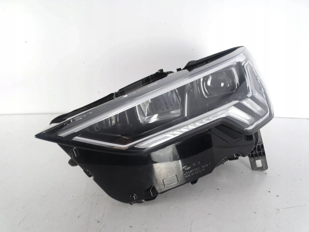Фара перед передня ліва audi q3 83a full led Доставка