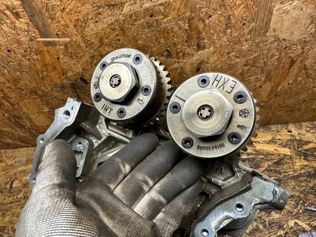 Головка двигателя валы chrysler jeep dodge 3.6 Киев