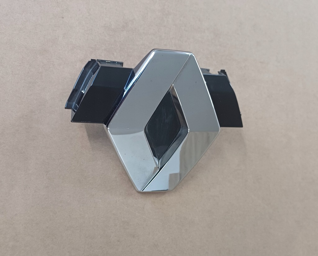 Купити Renault arkana решітка радіатора значок logo емблема 9088914482r 908891448r гарний