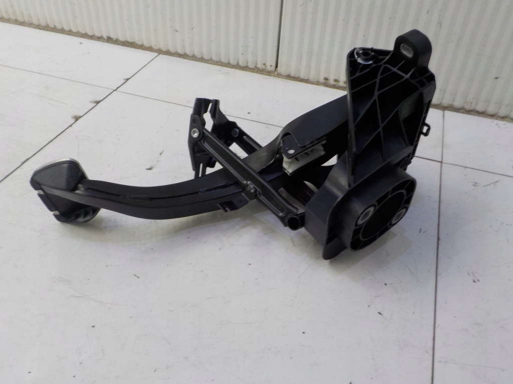 фото №3, Panamera 970 педаль гальма 97042300900