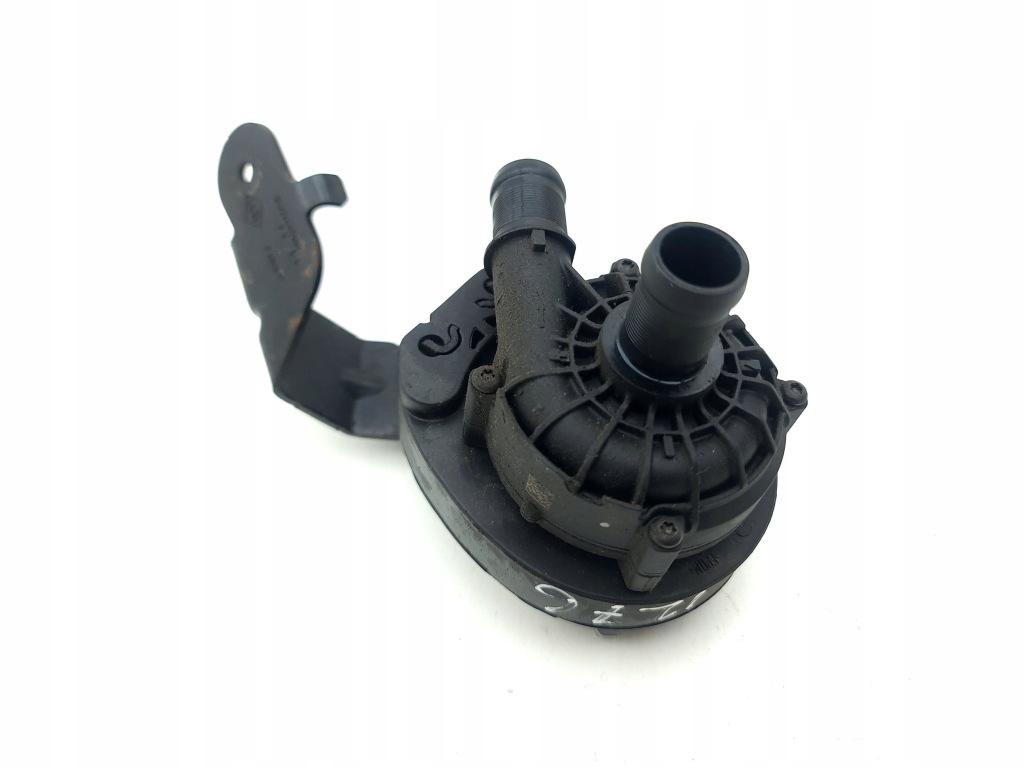 фото №1, Renault austral дополнительная насос воды 2023 210101470r