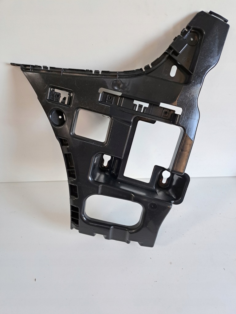 фото №1, Bmw 2 f46 направляющая бампера левый задняя 7318753