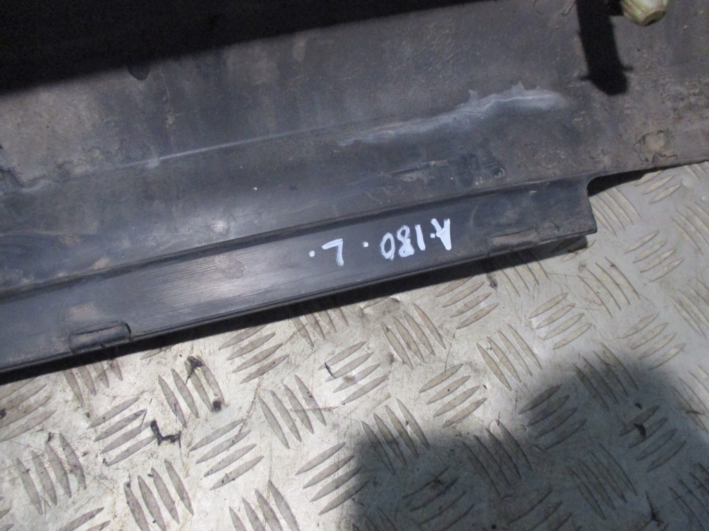 Порог накладка порог левая mercedes w169 Оригинал