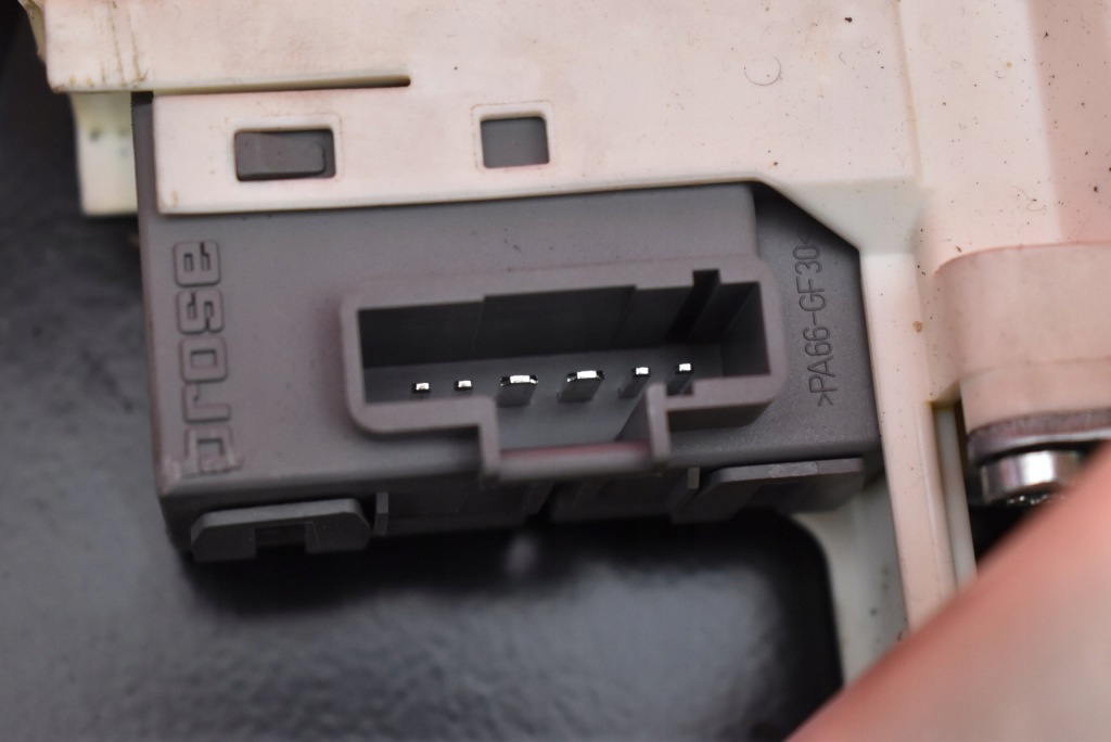 фото №9, Подъемник стекло правый перед cur000141 land rover discovery 3 iii 04-09