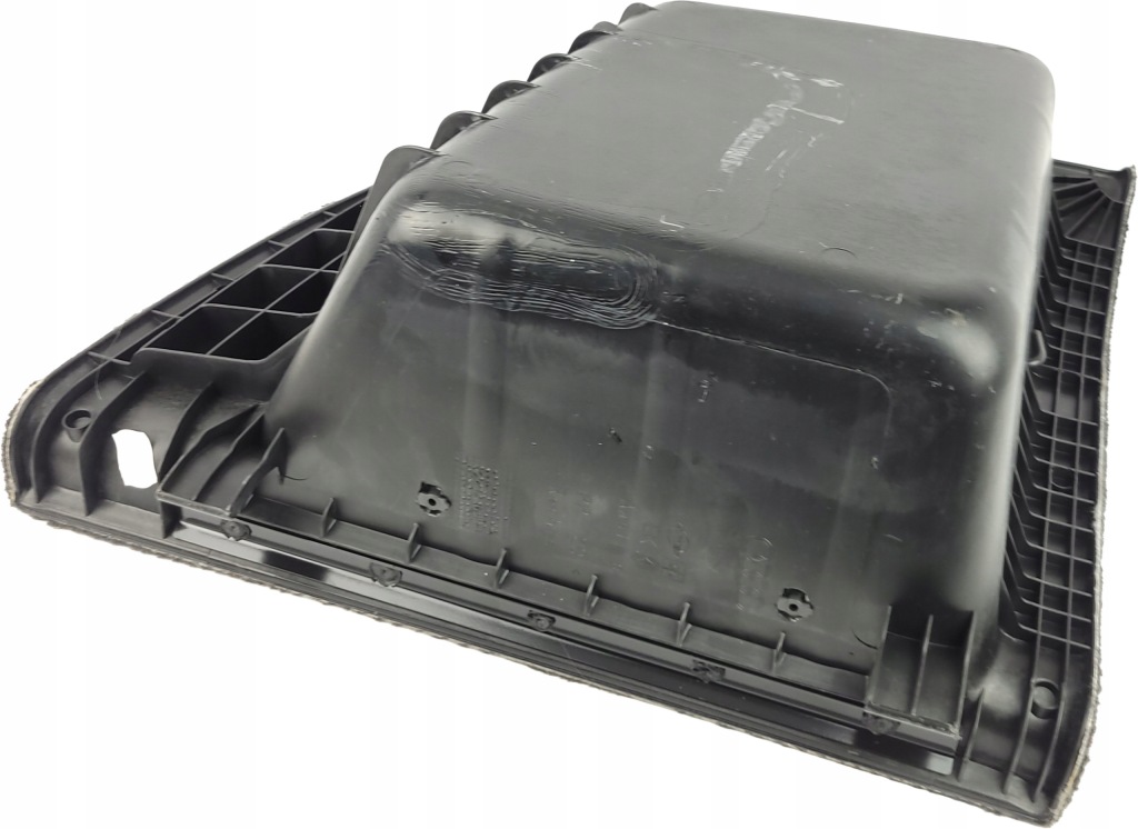 Audi a6 c6 рестайлінг  універсал оббивка багажника обшивка правий чорний soul Київ