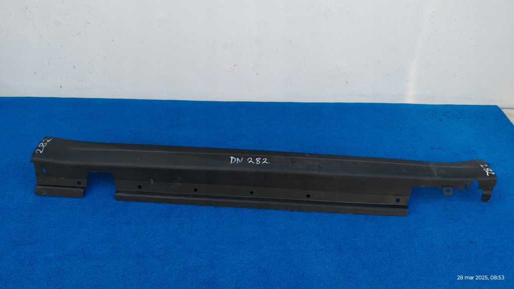 Купить Mini cooper r56 r57 06-13 год левая молдинг порог порог 7147915 dn282