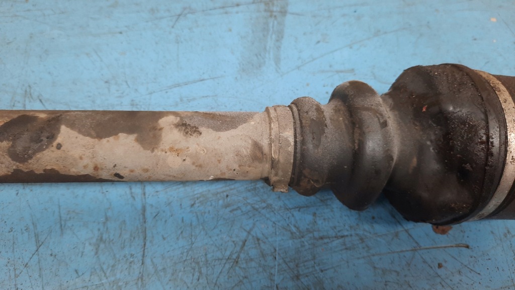 фото №3, Привідний вал ліва citroen c5 00-04r 2.0b