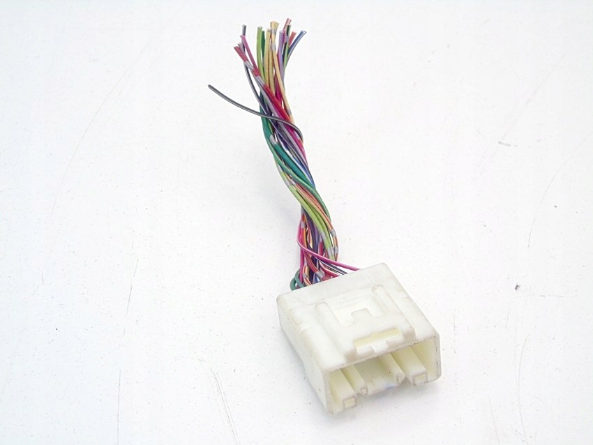 фото №1, Штекер колодка toyota avensis t25 corolla yaris verso rav 4 celica