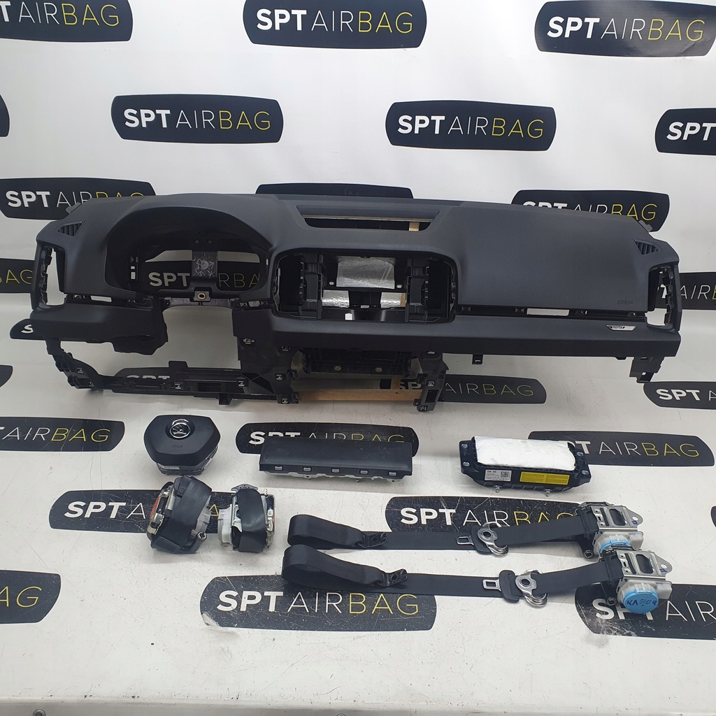 фото №1, Karoq sportline po рестайлинг приборная панель консоль подушки безопасности ремни подушка безопасности