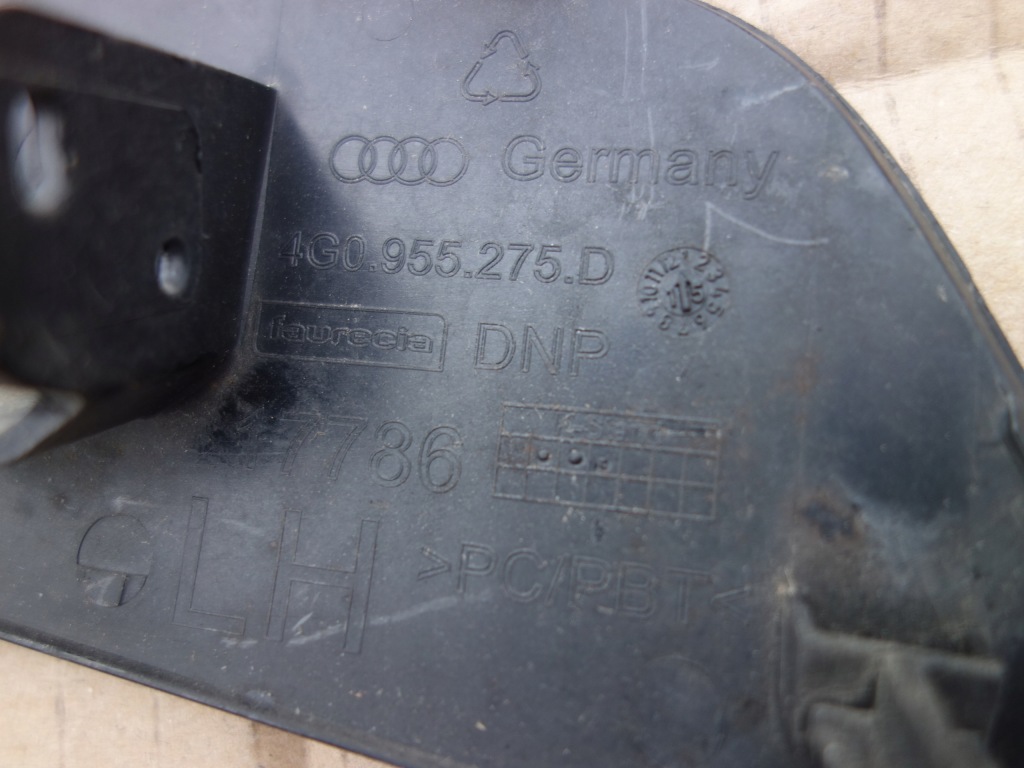 Заглушка омывателя  audi a6 c7 allroad рестайлинг  4g0 левая в Украине