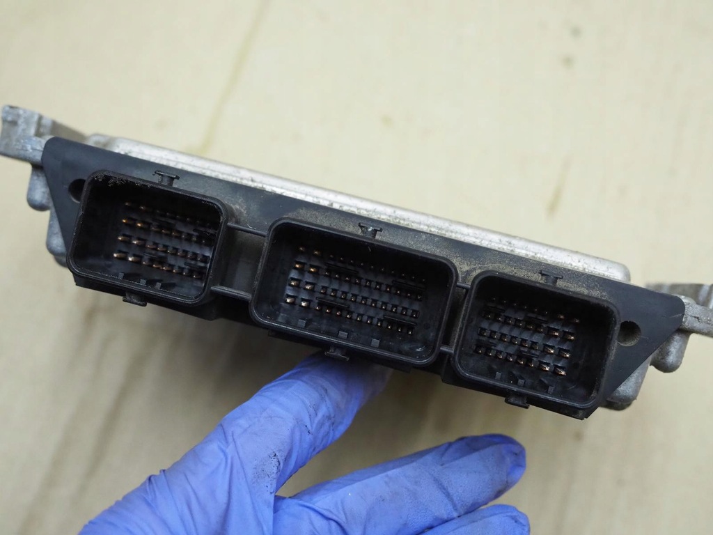 фото №10, Бортовой компьютер, блок управления ford fiesta mk7 9v21-12a650-cb