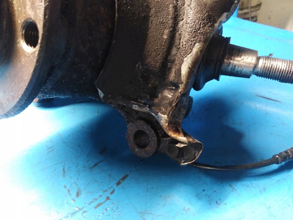 фото №6, Поворотний кулак ступиця ліва перед jumper ii ducato iii boxer 2.2 hdi 15r.