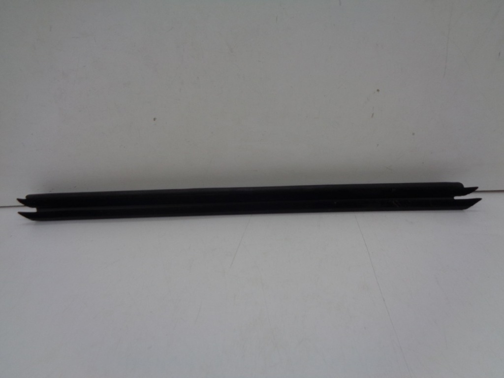 фото №1, Bmw x2 f39 прокладка уплотнитель дверь правый задняя