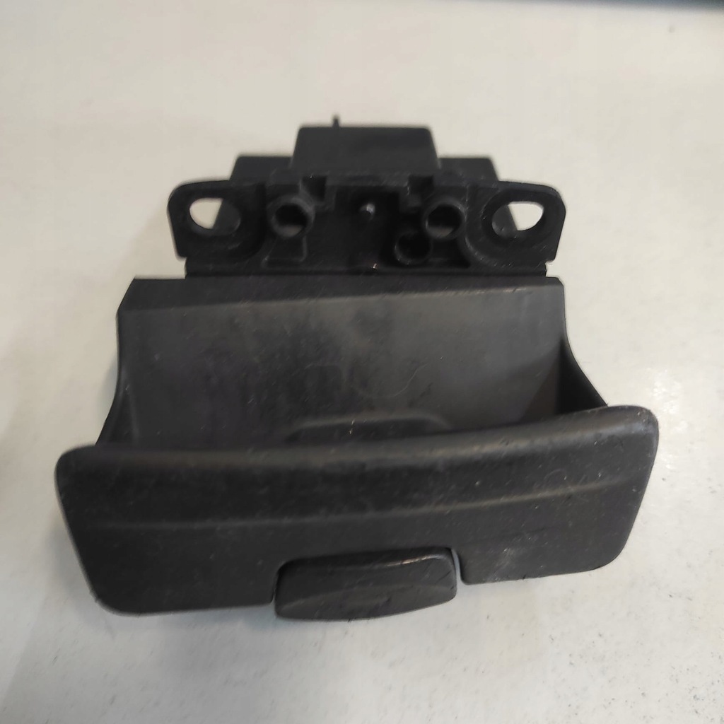 фото №1, Кнопка рычаг ручной 12pin renault vel satis 8200048588--d