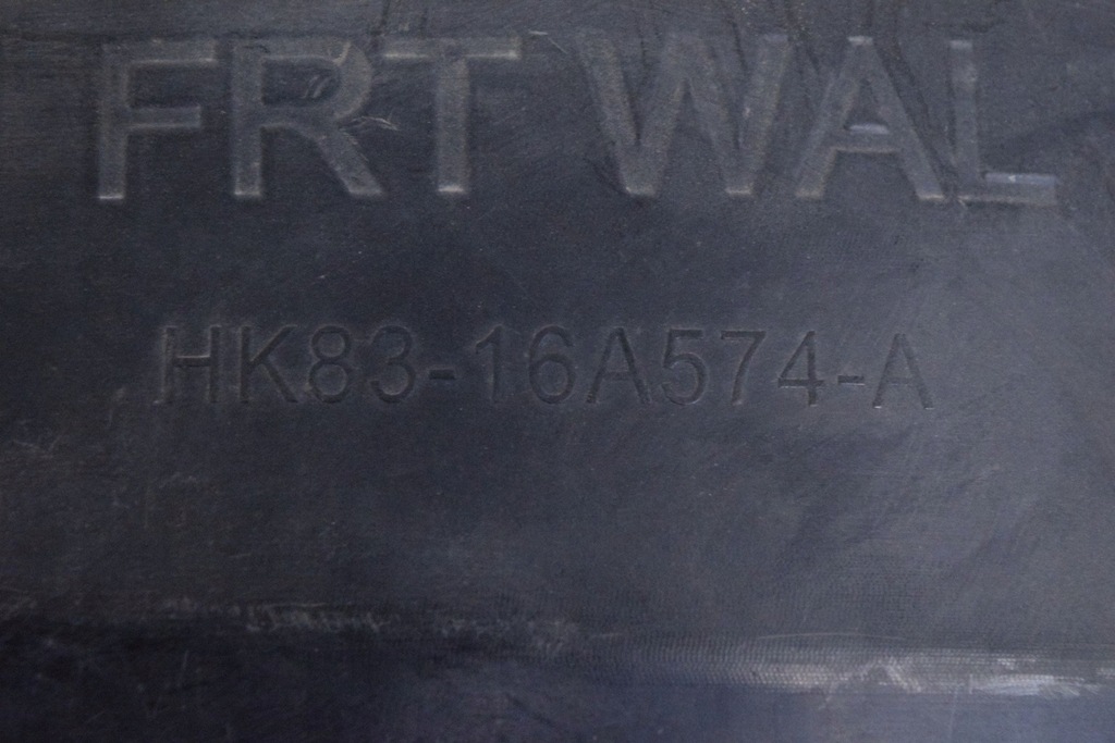 фото №6, Jaguar f-pace 2016 левая сторона подкрылок передние