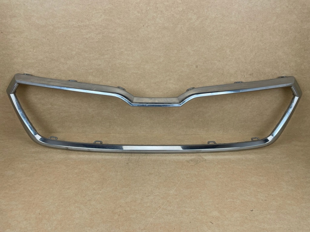 фото №1, Рамка молдинг хром решетка решётка бампера перед skoda kamiq 658 2019-