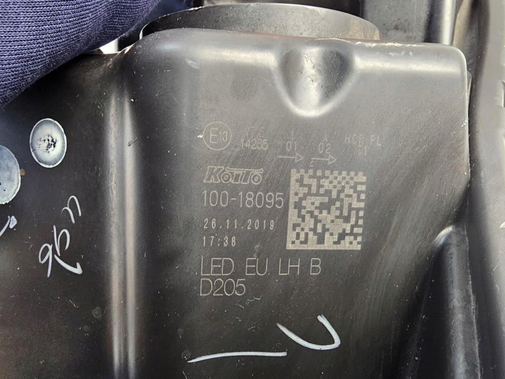 Фара led suzuki vitara 3 3 2015 - європа ліва перед ліва передня Зі Шроту