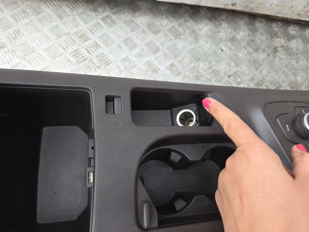 Підлокітник тунель панель керування opel insignia a в Україні