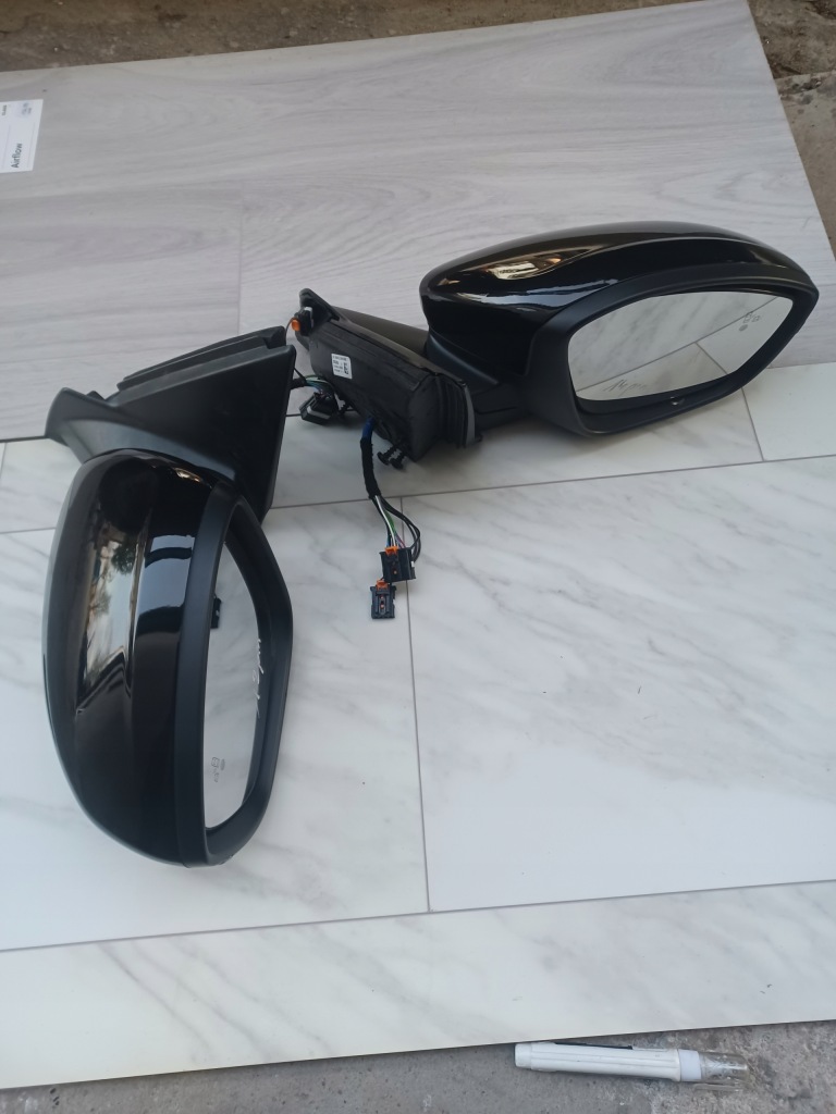 фото №1, Corsa f зеркало правое 14 pin 39225918